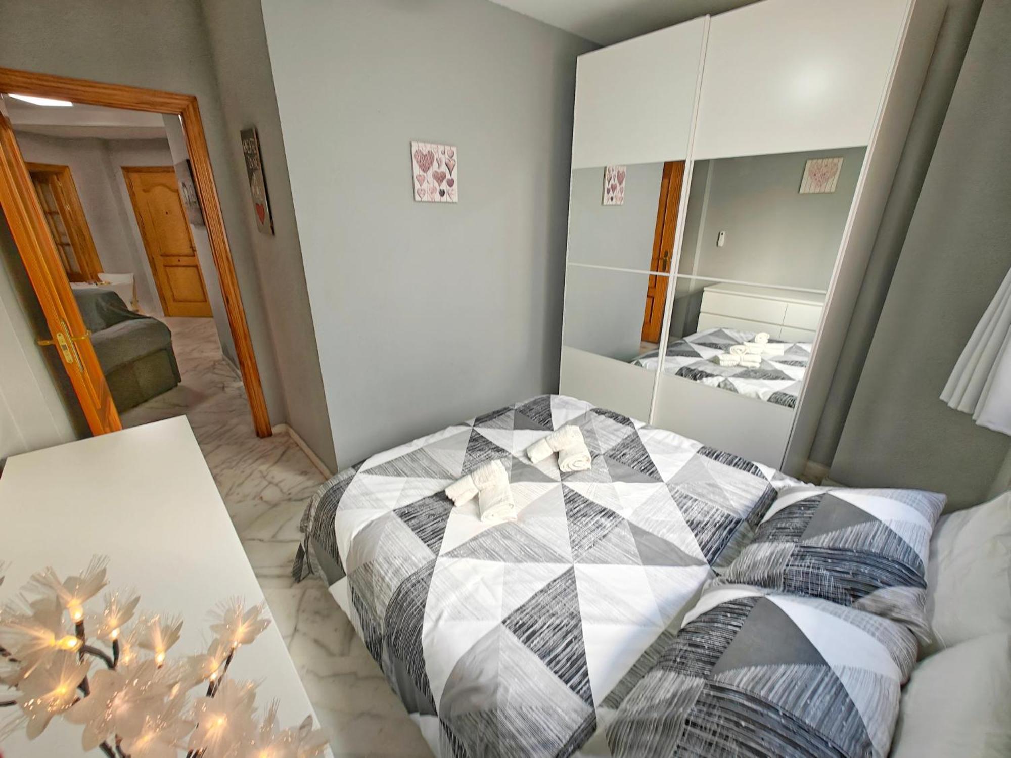 Moderno Piso Centrico 3 Junto Al Mar Appartamento Estepona